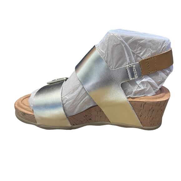 Earth Womens NEW Size 7.5 Willa Strappy Casual Mid Cork Wedge Sandals Gold NIB - Picture 9 of 11